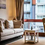 In St Idesbald With Sea Views, Cleaning Included Апартаменты *