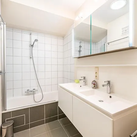 In St Idesbald With Sea Views, Cleaning Included *