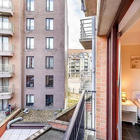 Apartment In St Idesbald With Sea Views, Cleaning Included *