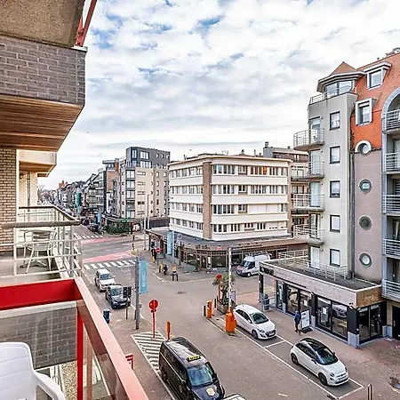 Apartment In St Idesbald With Sea Views, Cleaning Included *